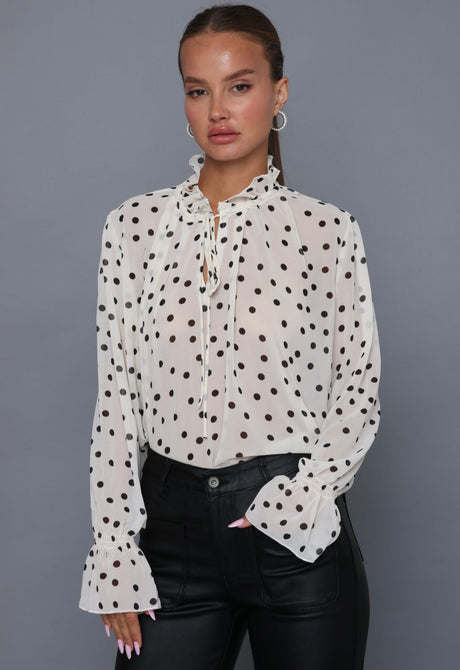 חולצת נקודות שקפקפה עם קשירה