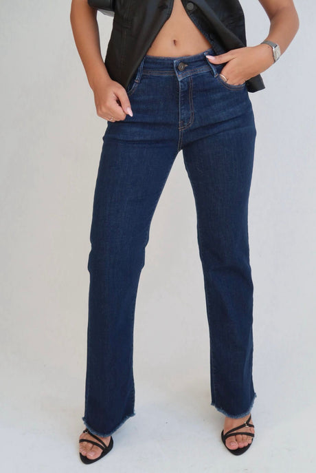 ג׳ינס קמילה